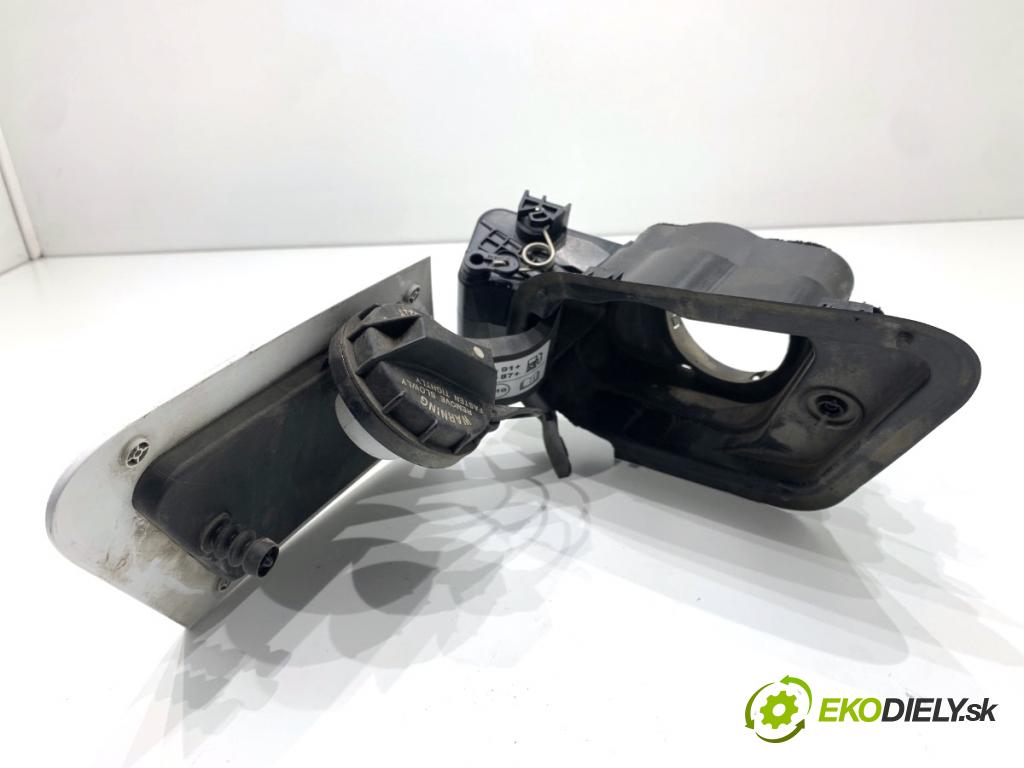 HYUNDAI i20 III liftback 2020 62 kW 1.2 1197 dvířka nádrže paliva  (Klika dveří ostatní)