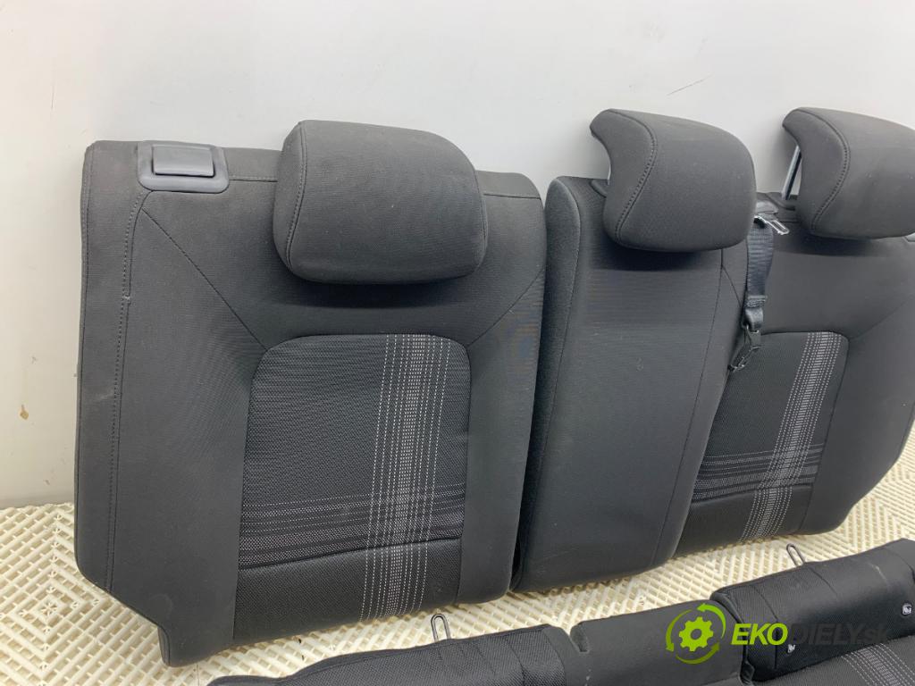 HYUNDAI i20 III liftback 2020 62 kW 1.2 1197 Sedadlo druhý rad