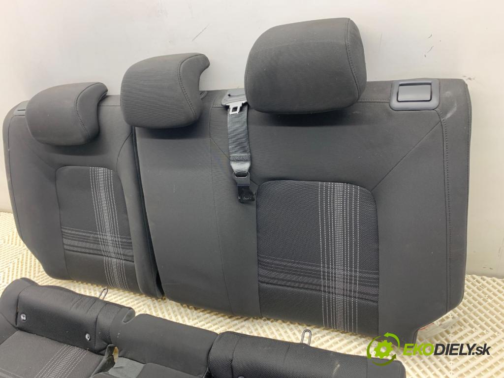 HYUNDAI i20 III liftback 2020 62 kW 1.2 1197 Sedadlo druhý rad