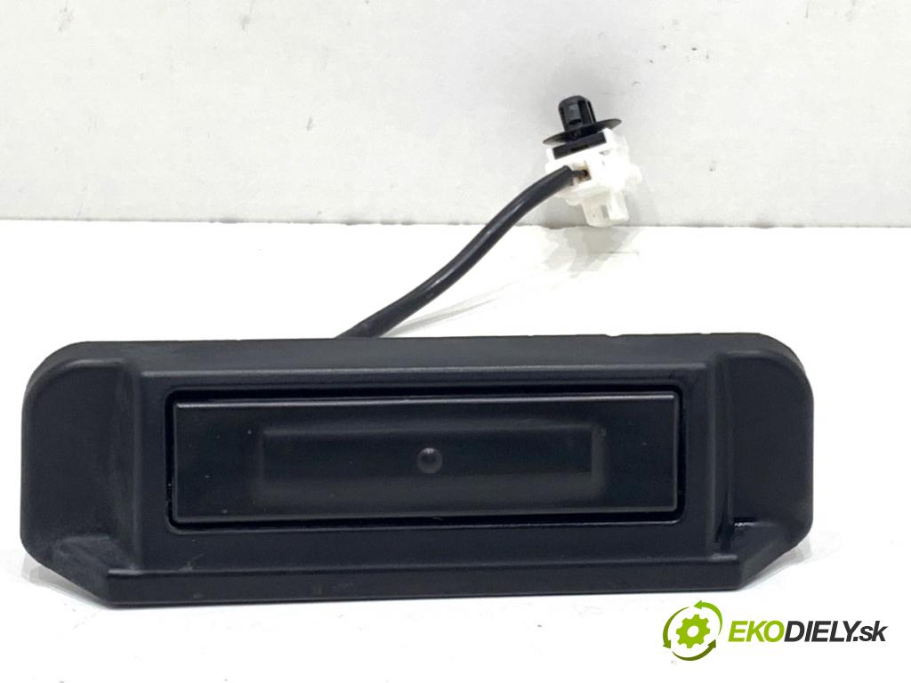 HYUNDAI i20 III liftback 2020 62 kW 1.2 1197 klika dveří zadní část 