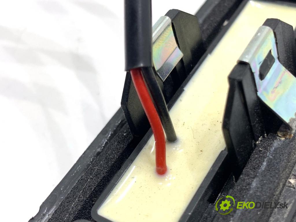 HYUNDAI i20 III liftback 2020 62 kW 1.2 1197 klika dveří zadní část