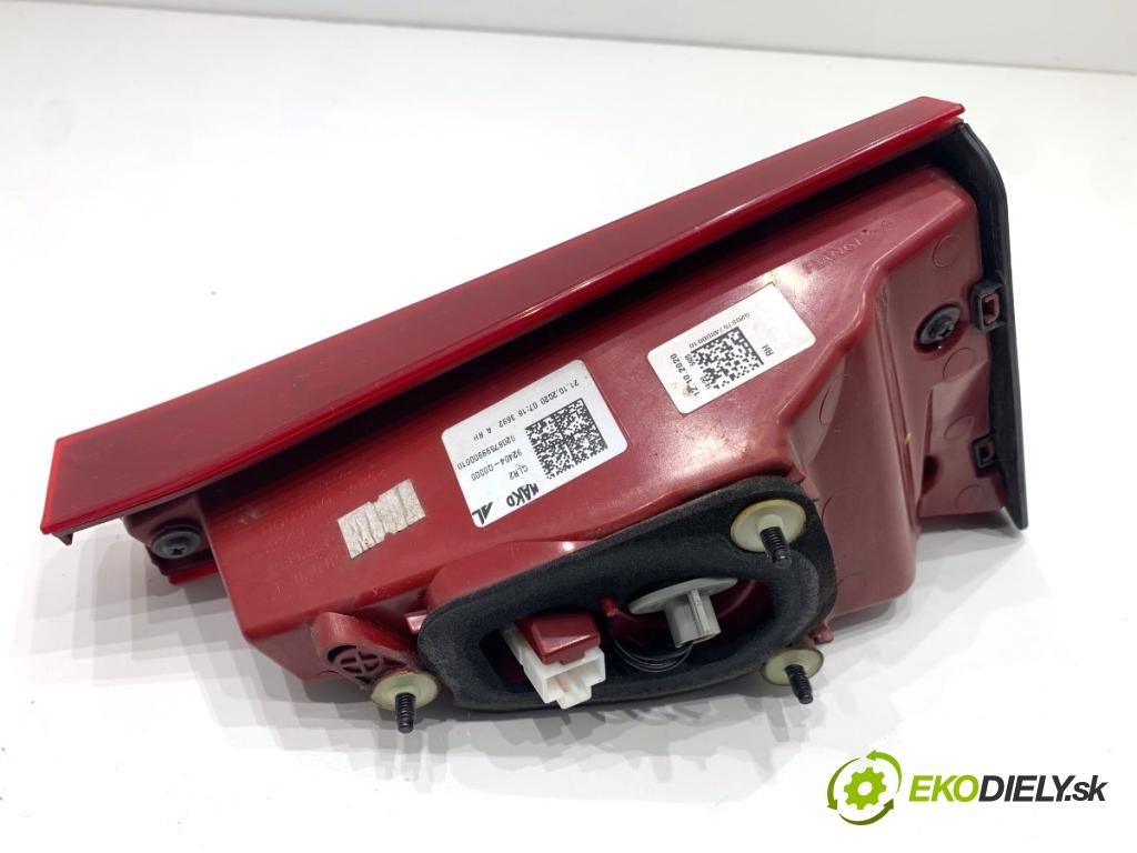 HYUNDAI i20 III liftback 2020 62 kW 1.2 1197 Svetlo zad pravá vnútorná 92404-Q0000 (Kľučka dverí ostatné)