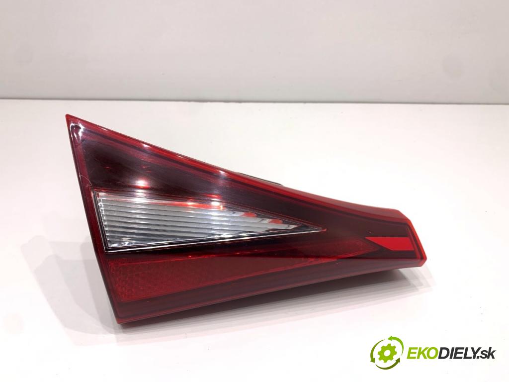 HYUNDAI i20 III liftback 2020 62 kW 1.2 1197 světlo zadní část levá strana vnitřní 92403-Q0000 (Klika dveří ostatní)