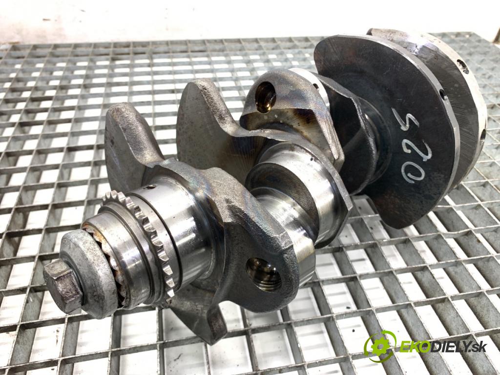 AUDI A6 C7 Kombi 2016 200 kW 3.0 TDI quattro 2967 kardaň hřídel KORBOVÝ: 059019CF CRTD (Blok motoru ostatní)