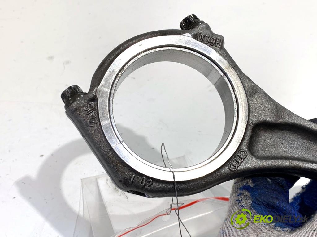 AUDI A6 C7 Kombi 2016 200 kW 3.0 TDI quattro 2967 PÍST: ojnice 059H (Píst)