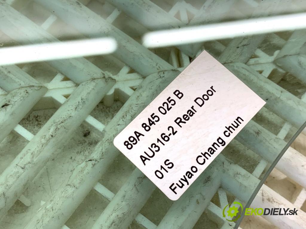 AUDI Q4 SUV 2023 150 kW 40 e-tron  Okno ľavy zad 89A845025B