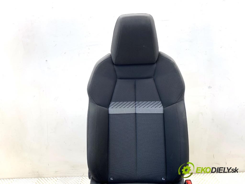 AUDI Q4 SUV 2023 150 kW 40 e-tron  Sedadlo pravy predný