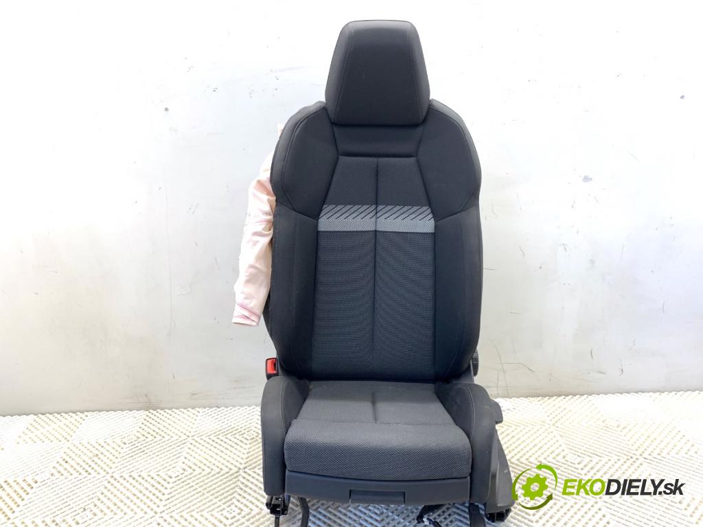 AUDI Q4 SUV 2023 150 kW 40 e-tron  Sedadlo ľavy predný 