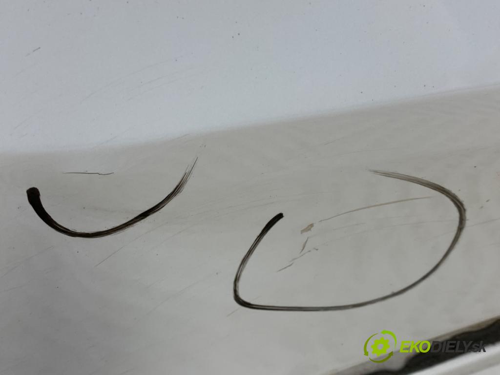 AUDI Q4 SUV 2023 150 kW 40 e-tron dveře levý přední část