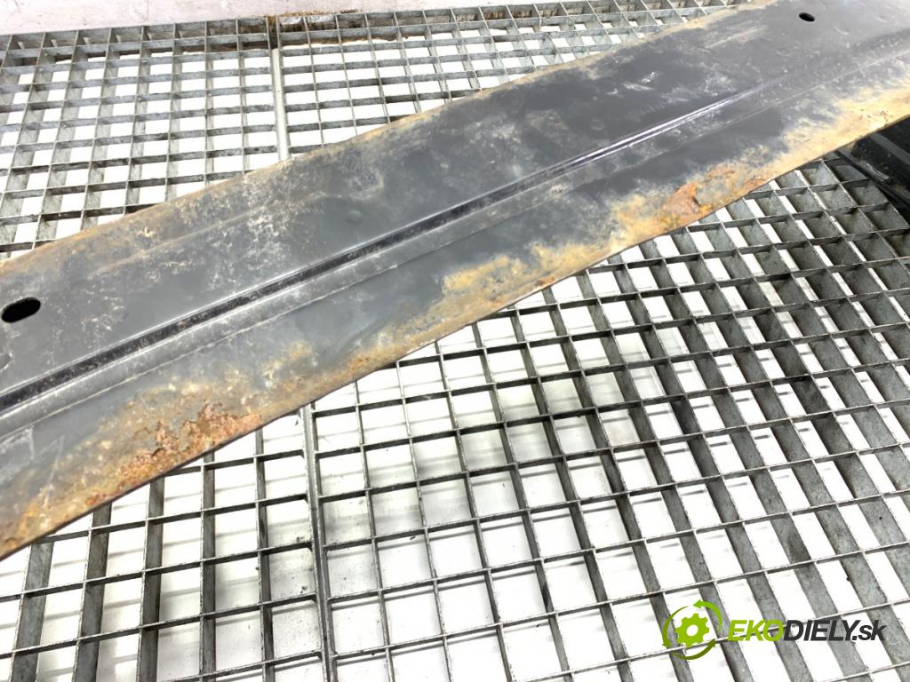 HYUNDAI i20 III liftback 2020 62 kW 1.2 1197 výztuha nárazníka přední část  (Přední výztuha)