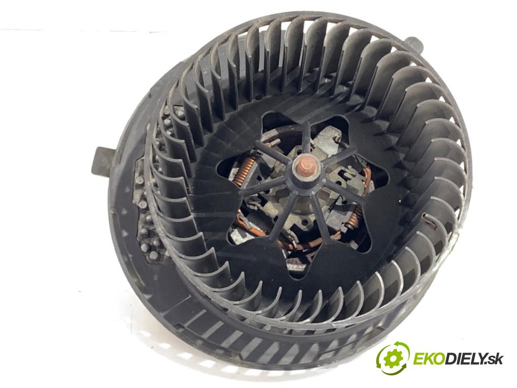 VW GOLF V liftback 2008 103 kW 1.4 TSI 1390 topení 3C1820015L