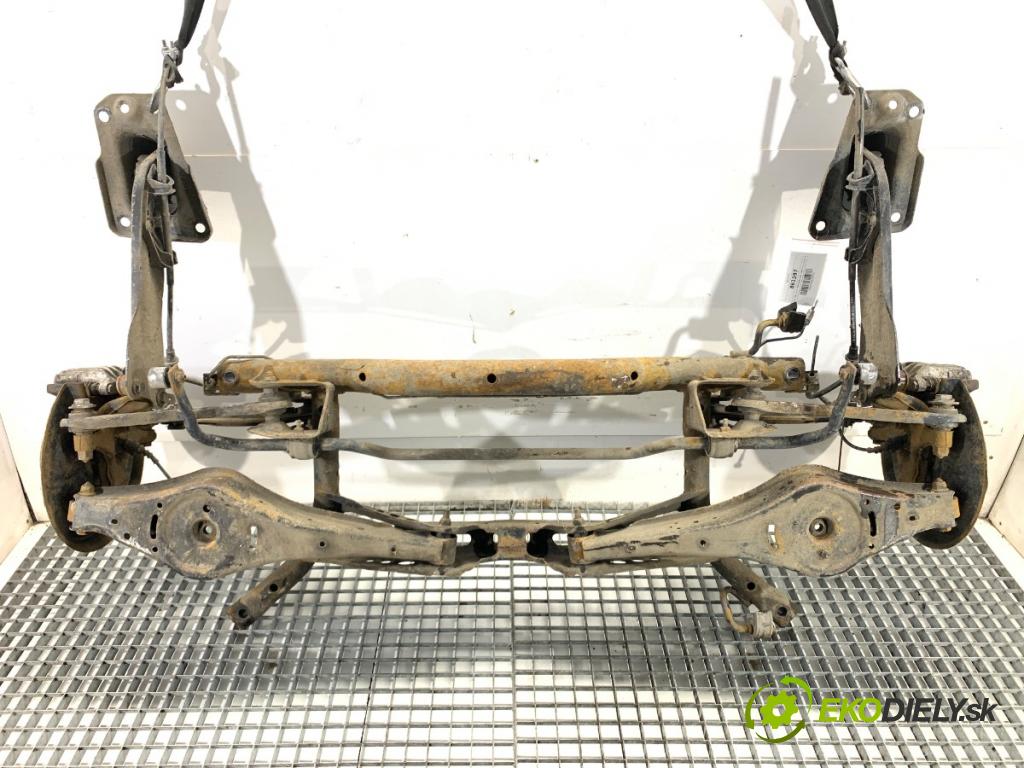 VW GOLF V liftback 2008 103 kW 1.4 TSI 1390 Výstuha zad