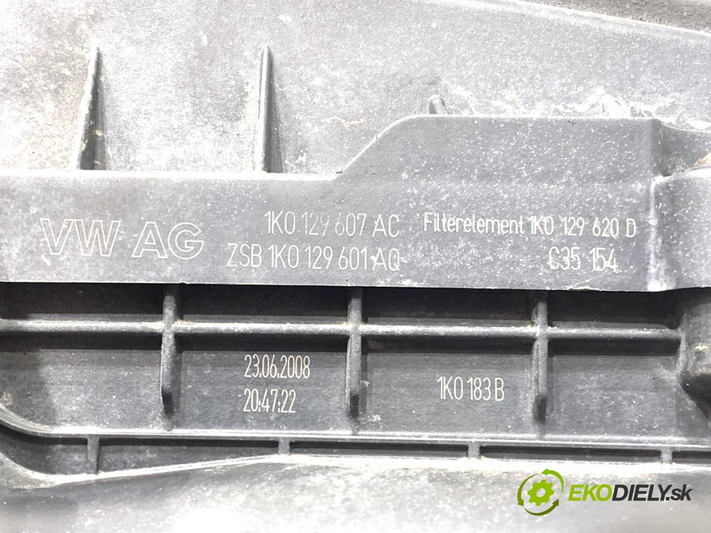 VW GOLF V liftback 2008 103 kW 1.4 TSI 1390 obal filtra vzduchu 1K0129607AC (Kryt vzduchového filtru)