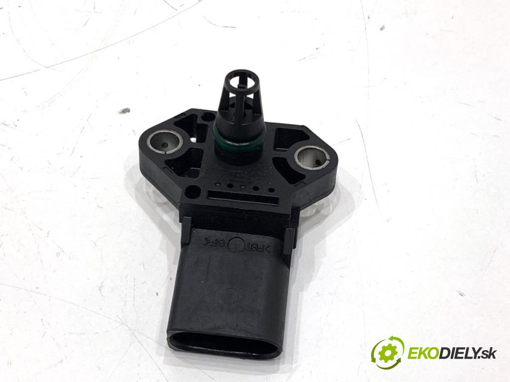 VW GOLF V liftback 2008 103 kW 1.4 TSI 1390 Váha vzduchu 038906051C (Váha vzduchu)