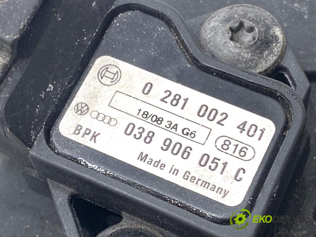 VW GOLF V liftback 2008 103 kW 1.4 TSI 1390 Potrubie sacie, sanie 03C129711Q (Sacie potrubie)