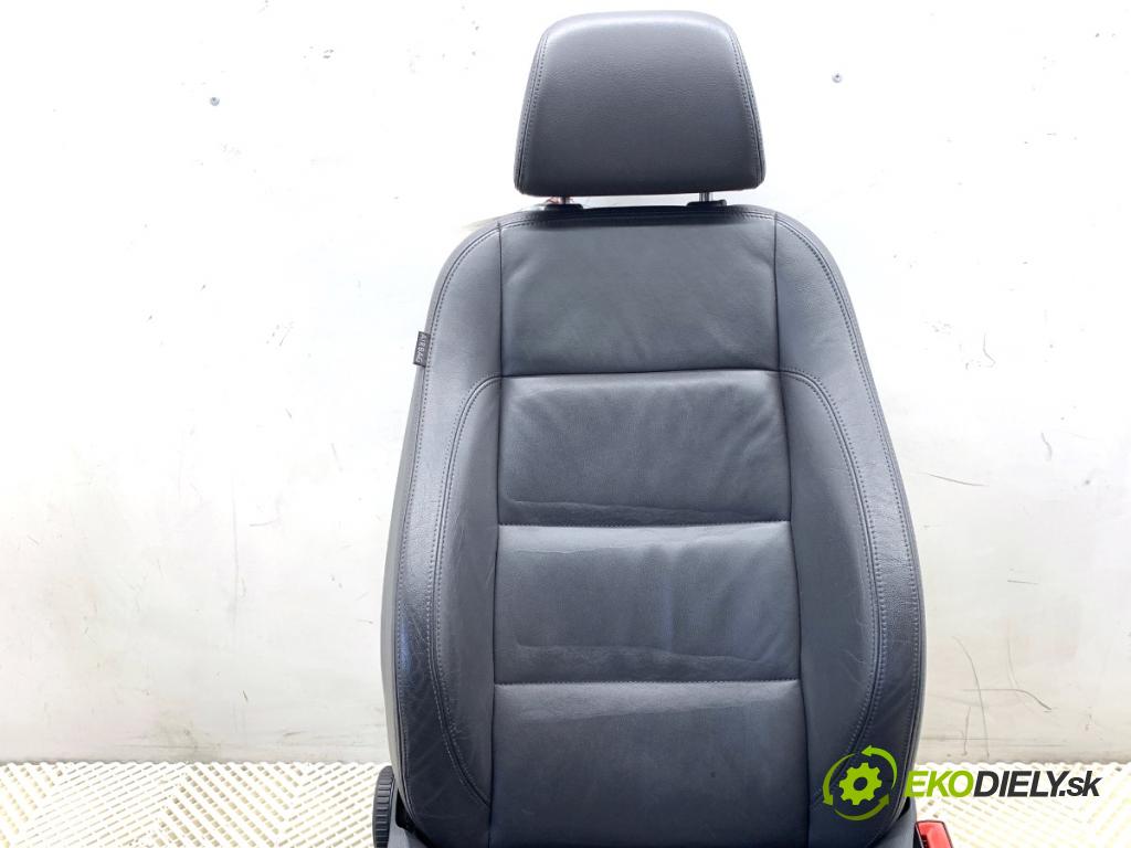 VW GOLF V liftback 2008 103 kW 1.4 TSI 1390 Sedadlo pravy predný