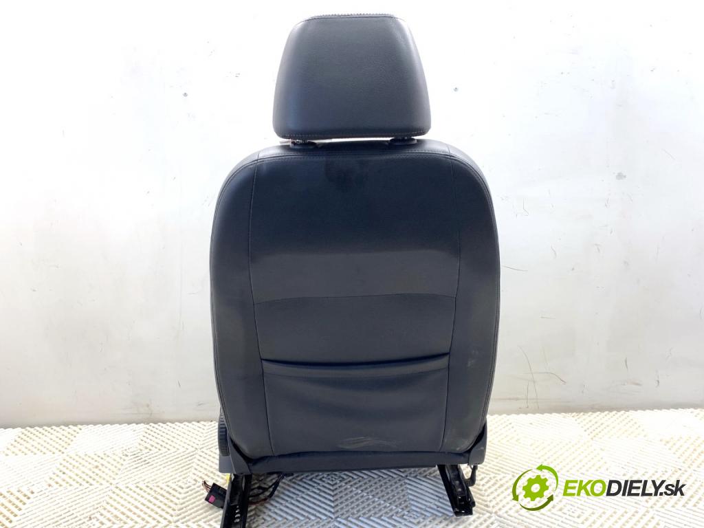 VW GOLF V liftback 2008 103 kW 1.4 TSI 1390 Sedadlo ľavy predný