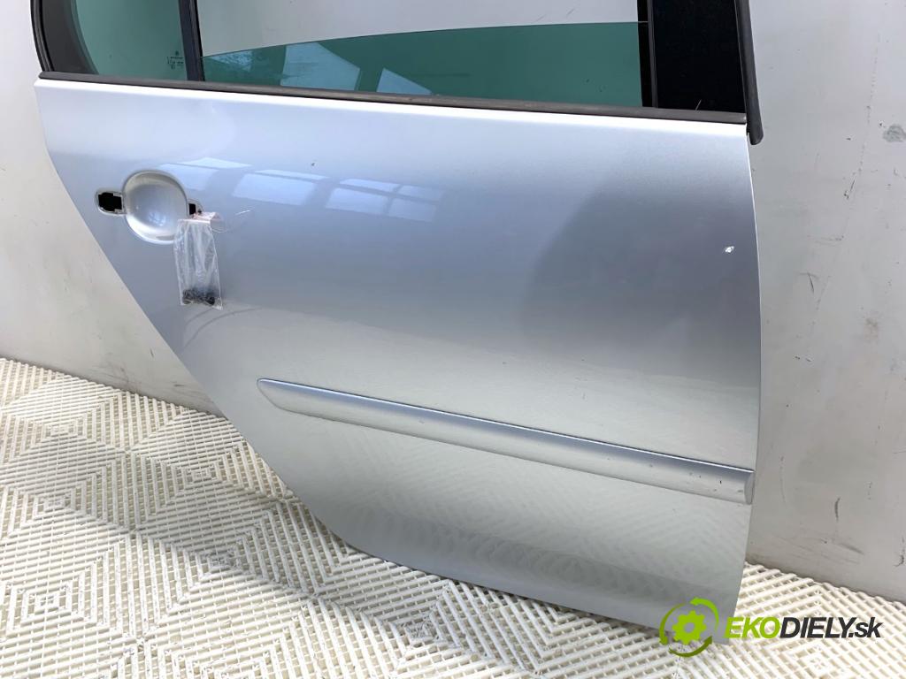 VW GOLF V liftback 2008 103 kW 1.4 TSI 1390 Dvere pravy zad LA7W