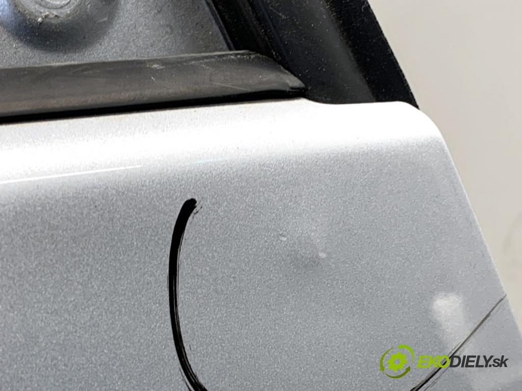 VW GOLF V liftback 2008 103 kW 1.4 TSI 1390 Dvere pravy predný LA7W