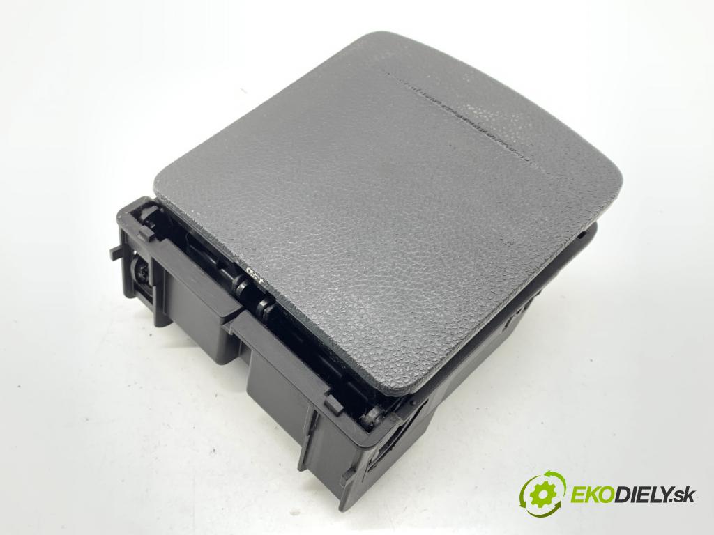 VW GOLF V liftback 2008 103 kW 1.4 TSI 1390 držák na nápoje 1K0862532F (Držák nápojů)