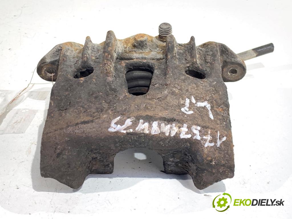 VW TRANSPORTER T4 Autobus 1995 45 kW 1.9 D 1896 brzdič třmen levý přední část 