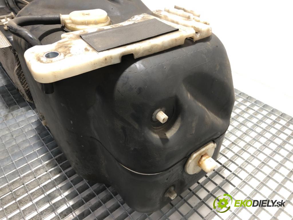 RENAULT MASTER III Skrzynia 2021 120 kW 2.3 dCi 165 FWD (FV0P, FV0U, FV11, FV12) 2298 nádržka paliva 8200947534 (Palivová nádrž)