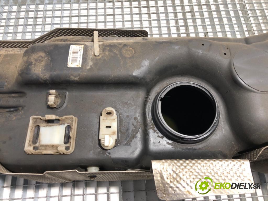 RENAULT MASTER III Skrzynia 2021 120 kW 2.3 dCi 165 FWD (FV0P, FV0U, FV11, FV12) 2298 nádržka paliva 8200947534 (Palivová nádrž)