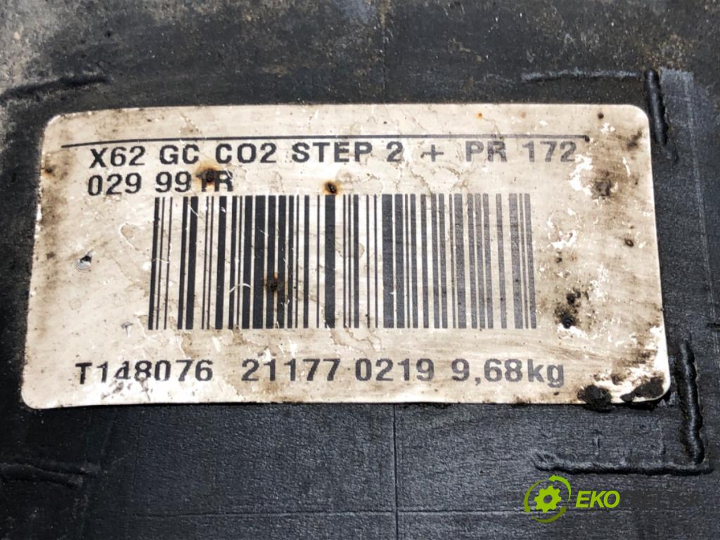 RENAULT MASTER III Skrzynia 2021 120 kW 2.3 dCi 165 FWD (FV0P, FV0U, FV11, FV12) 2298 nádržka paliva 8200947534 (Palivová nádrž)