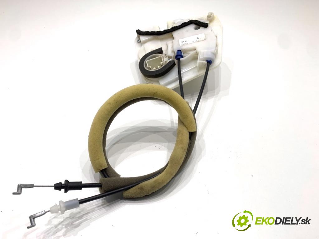 MAZDA CX-9 SUV 2016 184 kW 2.5 T AWD 2488 zámok Dvere pravy zad