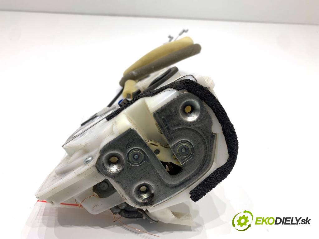 MAZDA CX-9 SUV 2016 184 kW 2.5 T AWD 2488 zámok Dvere pravy predný 