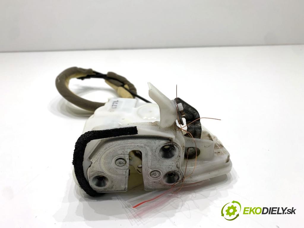 MAZDA CX-9 SUV 2016 184 kW 2.5 T AWD 2488 zámok Dvere pravy predný