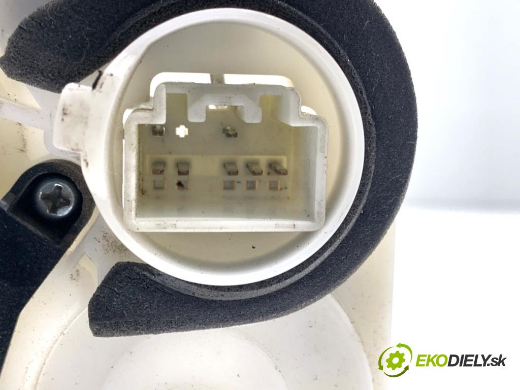 MAZDA CX-9 SUV 2016 184 kW 2.5 T AWD 2488 zámok Dvere pravy predný