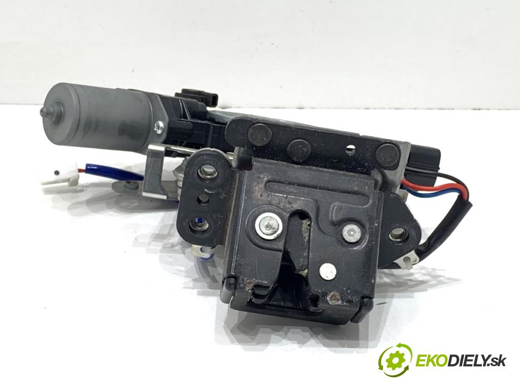 MAZDA CX-9 SUV 2016 184 kW 2.5 T AWD 2488 zámok dverí zad 830100-1120