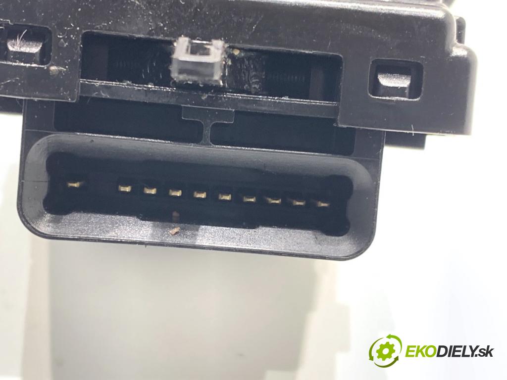 MAZDA CX-9 SUV 2016 184 kW 2.5 T AWD 2488 Spínač svetiel