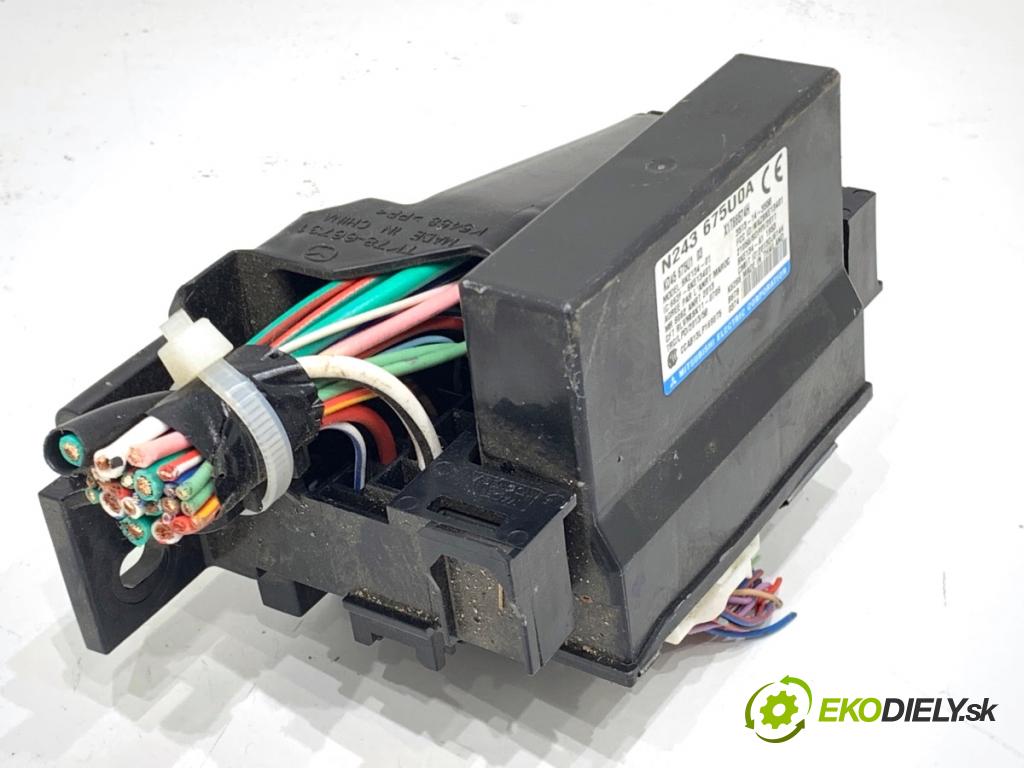 MAZDA CX-9 SUV 2016 184 kW 2.5 T AWD 2488 Skrinka poistková KD45675U103 (Poistková skrinka)