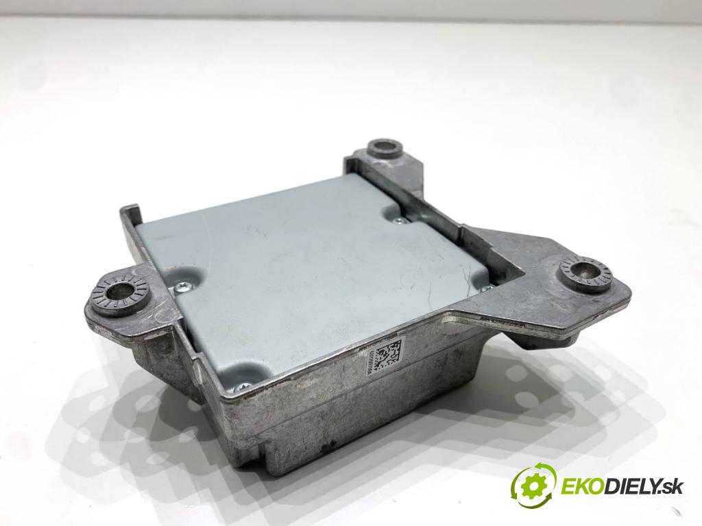 MAZDA CX-9 SUV 2016 184 kW 2.5 T AWD 2488 senzor airbag TK48-57K30A (Snímač)