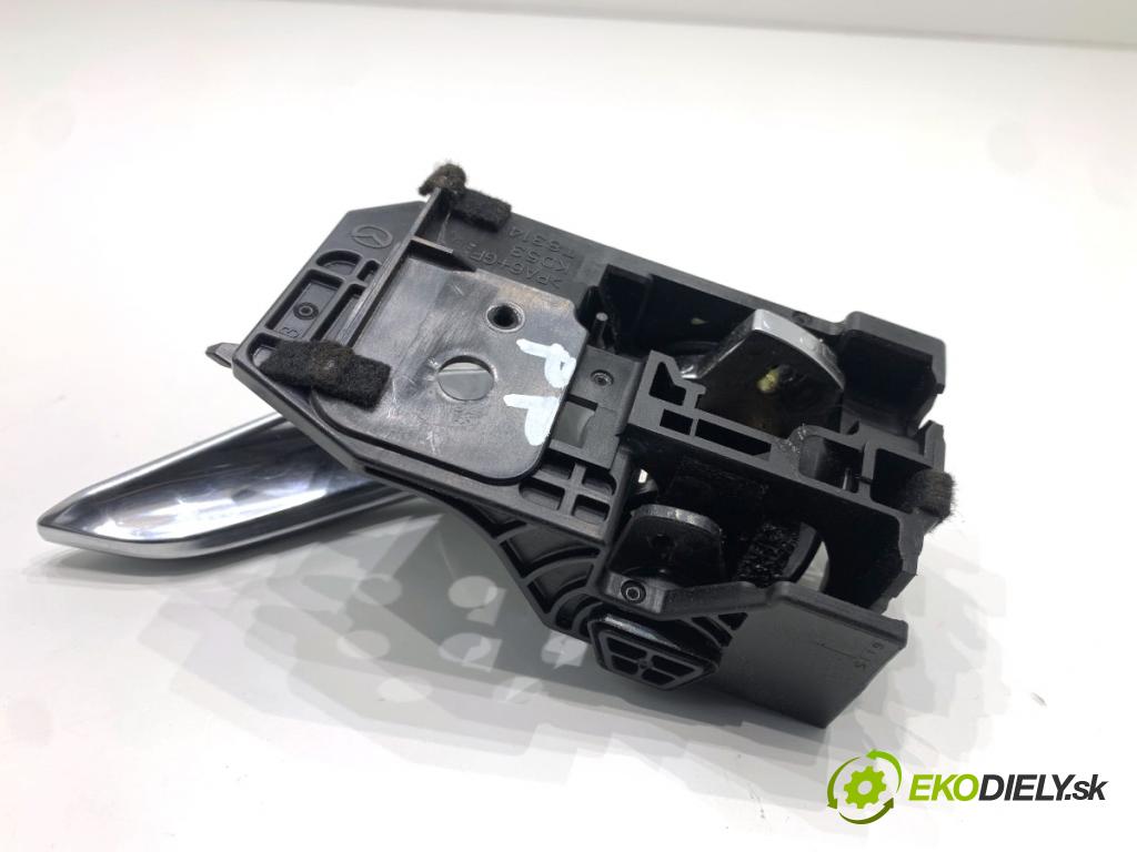 MAZDA CX-9 SUV 2016 184 kW 2.5 T AWD 2488 Kľučka vnútorná pravy predný