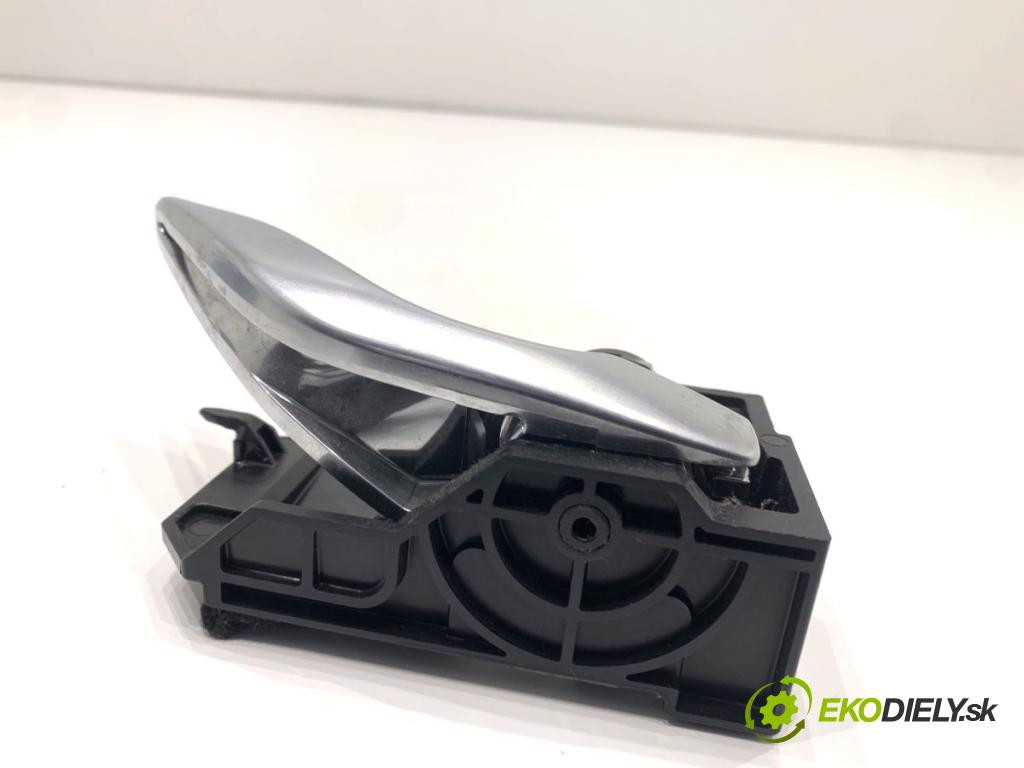 MAZDA CX-9 SUV 2016 184 kW 2.5 T AWD 2488 Kľučka vnútorná pravy predný