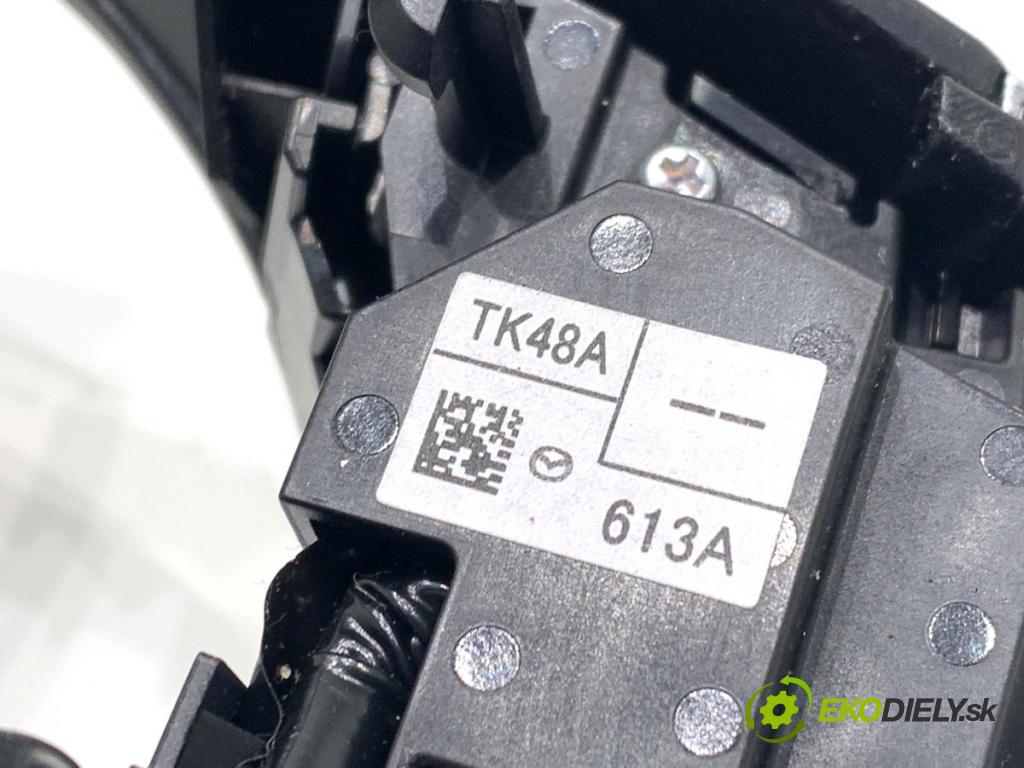 MAZDA CX-9 SUV 2016 184 kW 2.5 T AWD 2488 SPÍNAČE: volantu