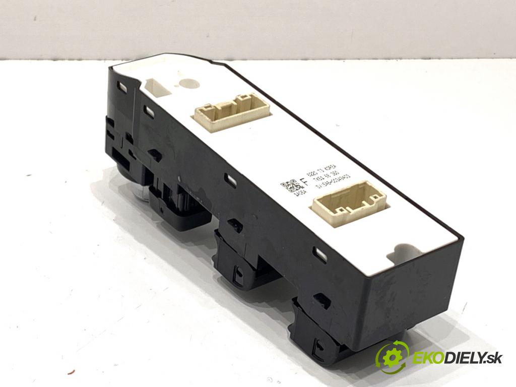 MAZDA CX-9 SUV 2016 184 kW 2.5 T AWD 2488 Prepínač okien TK5166350 (Prepínacie páčky pod volantom)