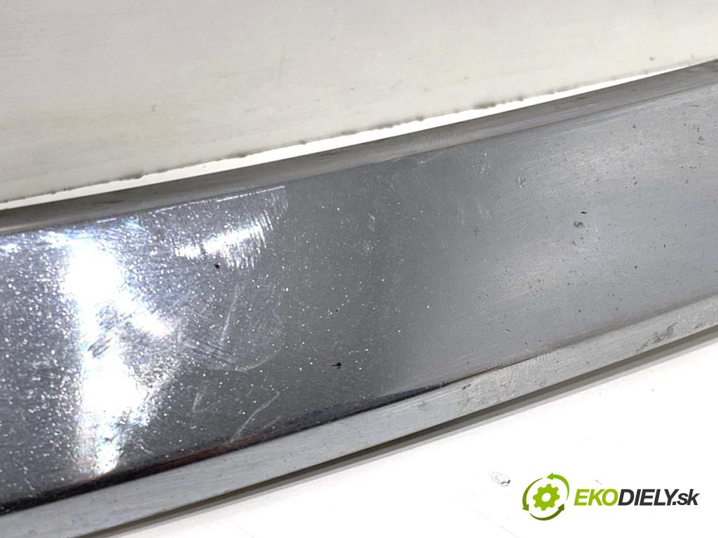 MAZDA CX-9 SUV 2016 184 kW 2.5 T AWD 2488 Mriežky nárazníka pravy predný TK50-50121 TK49-50C11