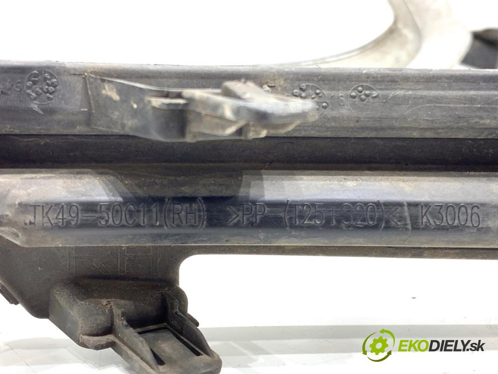 MAZDA CX-9 SUV 2016 184 kW 2.5 T AWD 2488 Mriežky nárazníka pravy predný TK50-50121 TK49-50C11