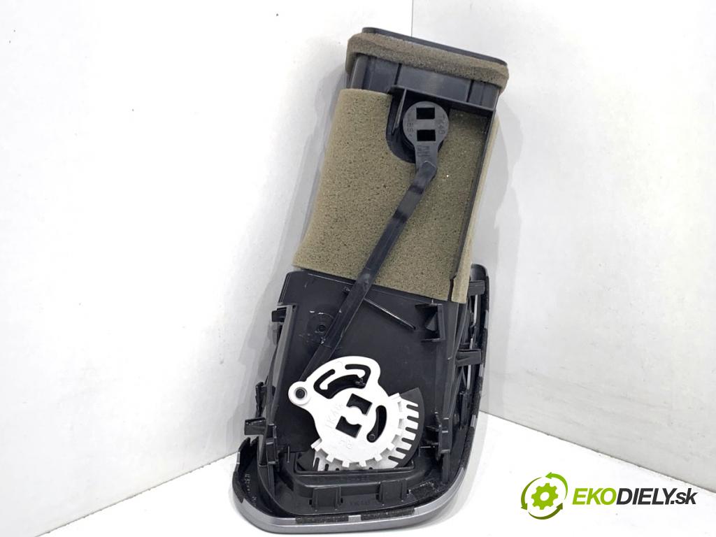 MAZDA CX-9 SUV 2016 184 kW 2.5 T AWD 2488 Mriežky kúrenia pravy predný TK4864730