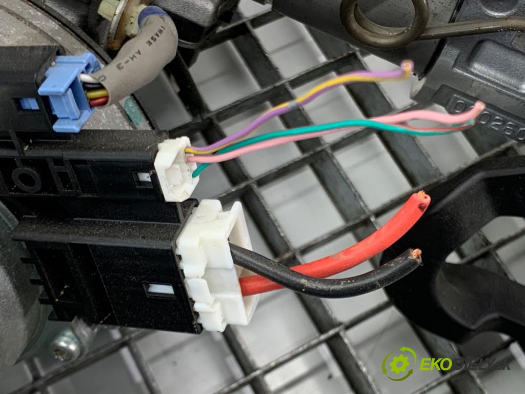 MAZDA CX-9 SUV 2016 184 kW 2.5 T AWD 2488 Hriadeľ, tyč volantu  (Tyč riadenia (volantu))