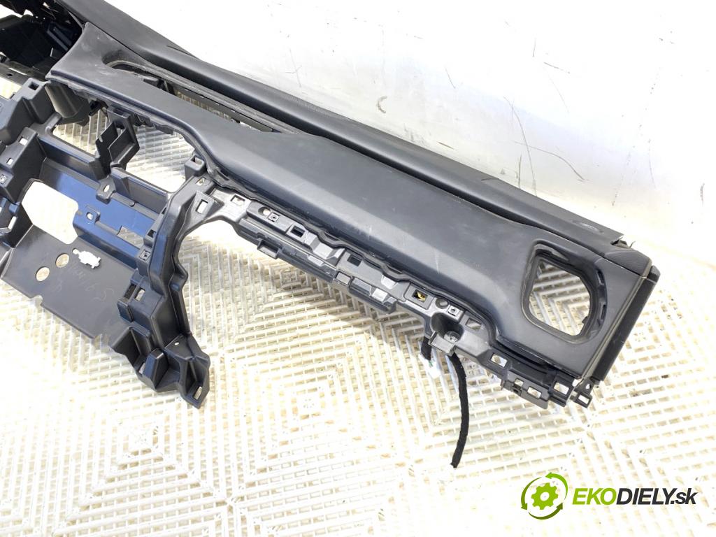 MAZDA CX-9 SUV 2016 184 kW 2.5 T AWD 2488 palubní doska POLŠTÁŘ: spolujezdce