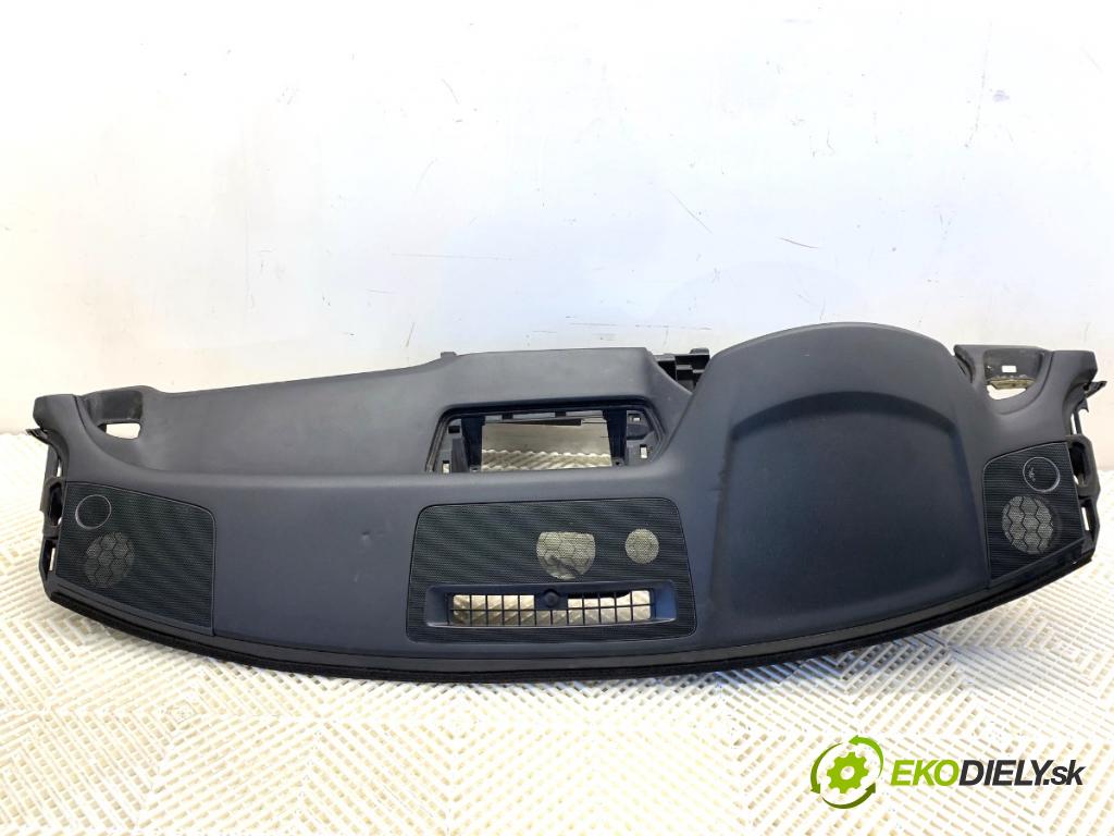 MAZDA CX-9 SUV 2016 184 kW 2.5 T AWD 2488 palubní doska POLŠTÁŘ: spolujezdce