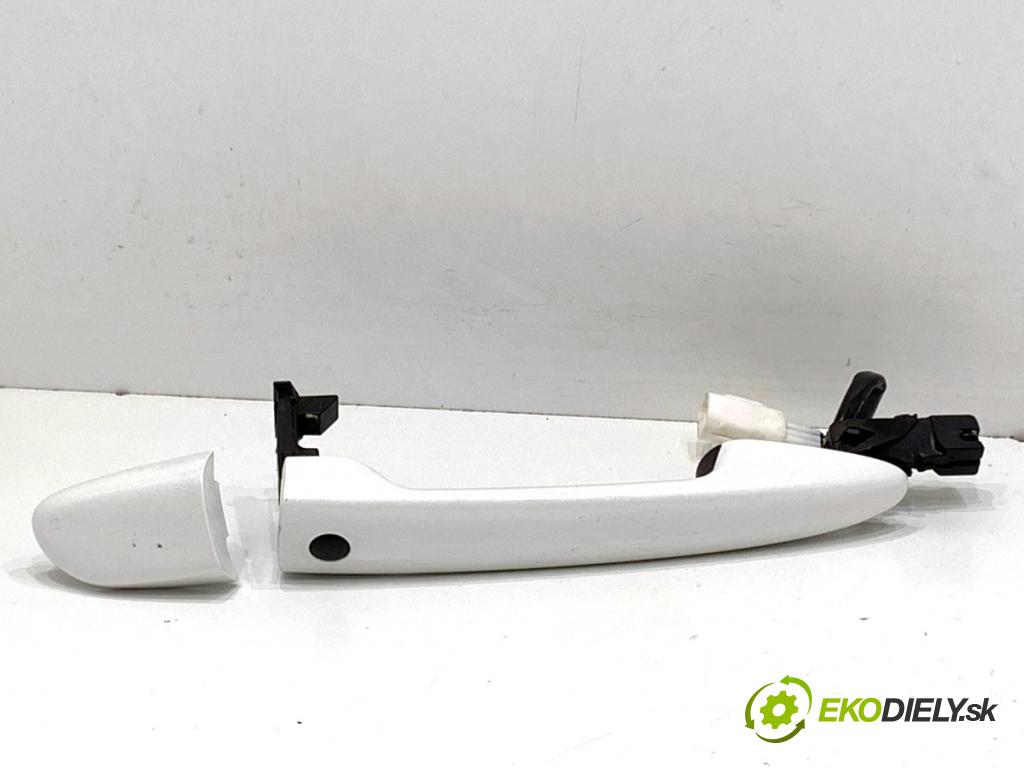 MAZDA CX-9 SUV 2016 184 kW 2.5 T AWD 2488 Kľučka vonkajšia pravy predný