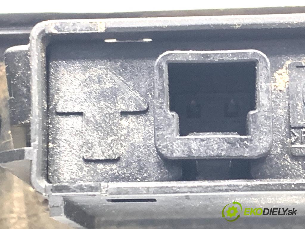 MAZDA CX-9 SUV 2016 184 kW 2.5 T AWD 2488 Kľučka dverí zad