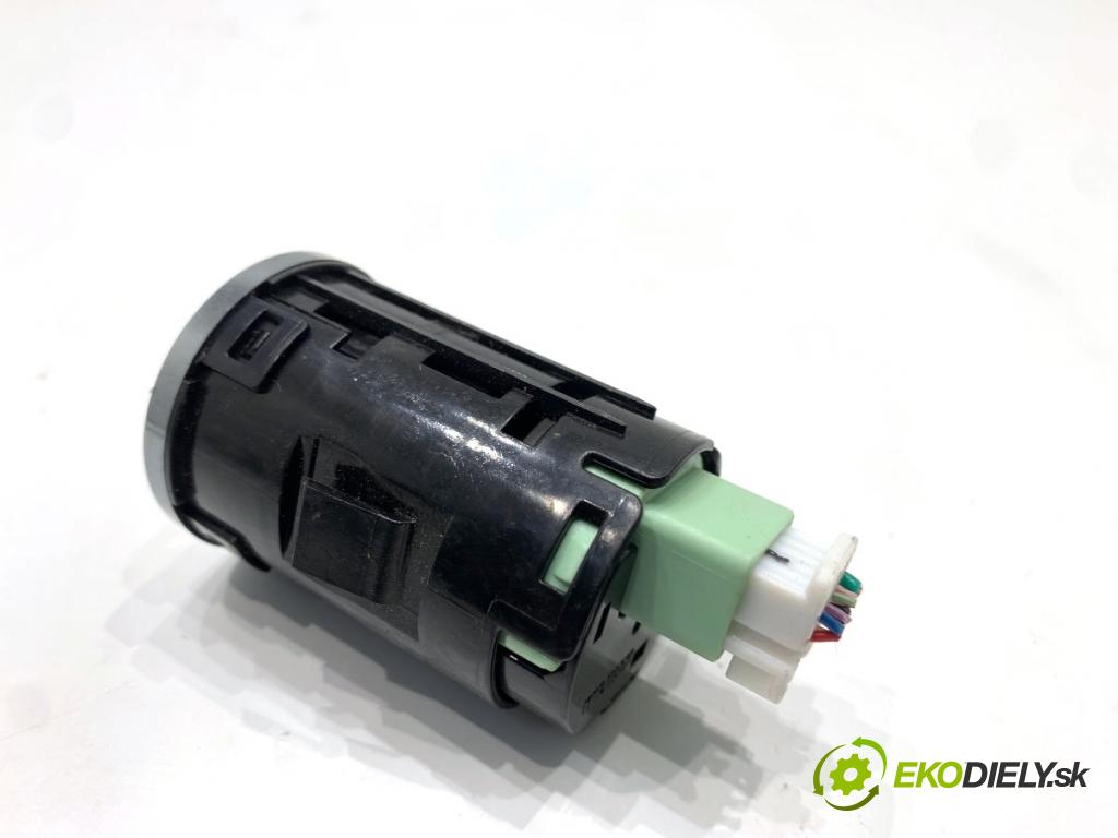 MAZDA CX-9 SUV 2016 184 kW 2.5 T AWD 2488 vypínač ZAPALOVÁNÍ: START/STOP