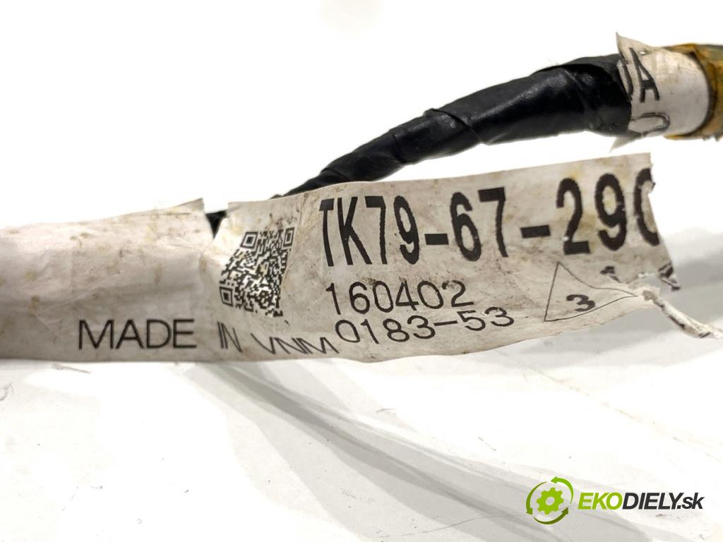 MAZDA CX-9 SUV 2016 184 kW 2.5 T AWD 2488 Káblovačka Dvere predný ľavy